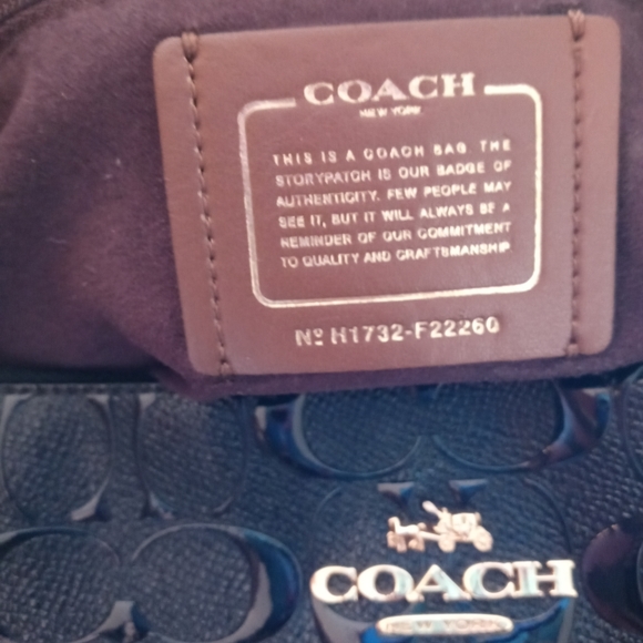 Purse - Picture 2 of 6